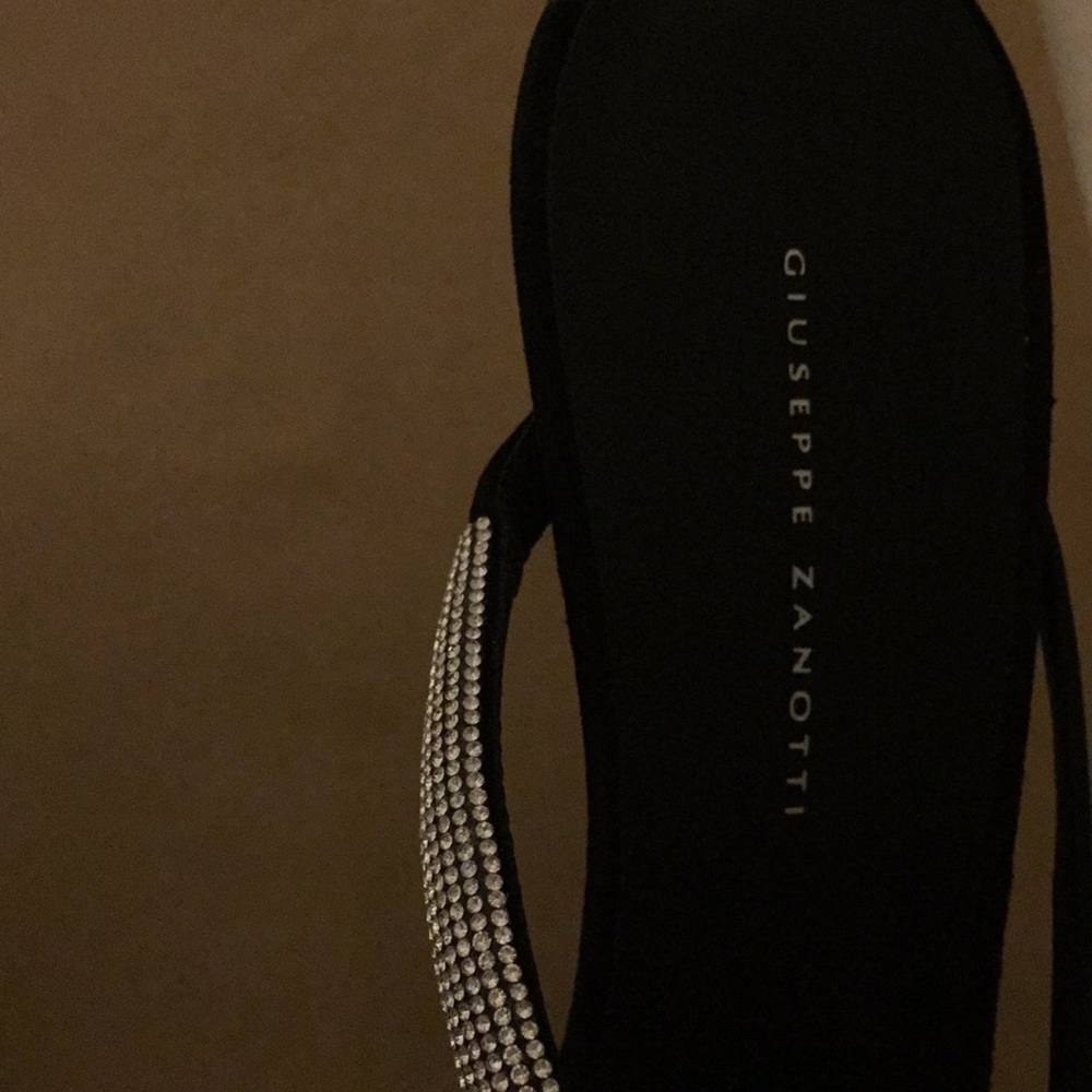 Giuseppe Zanotti Crystal-Embellished Stappy Mules - Picture 7 of 11